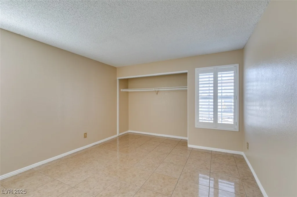 3150 Soft Breezes, Las Vegas, NV 89128