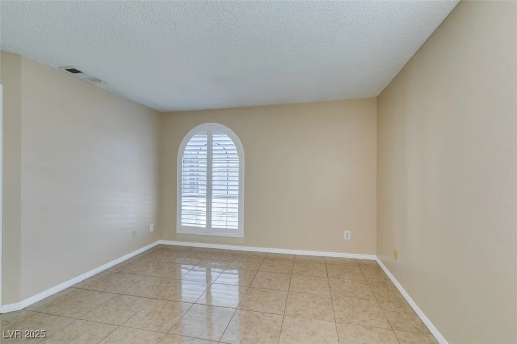 3150 Soft Breezes, Las Vegas, NV 89128