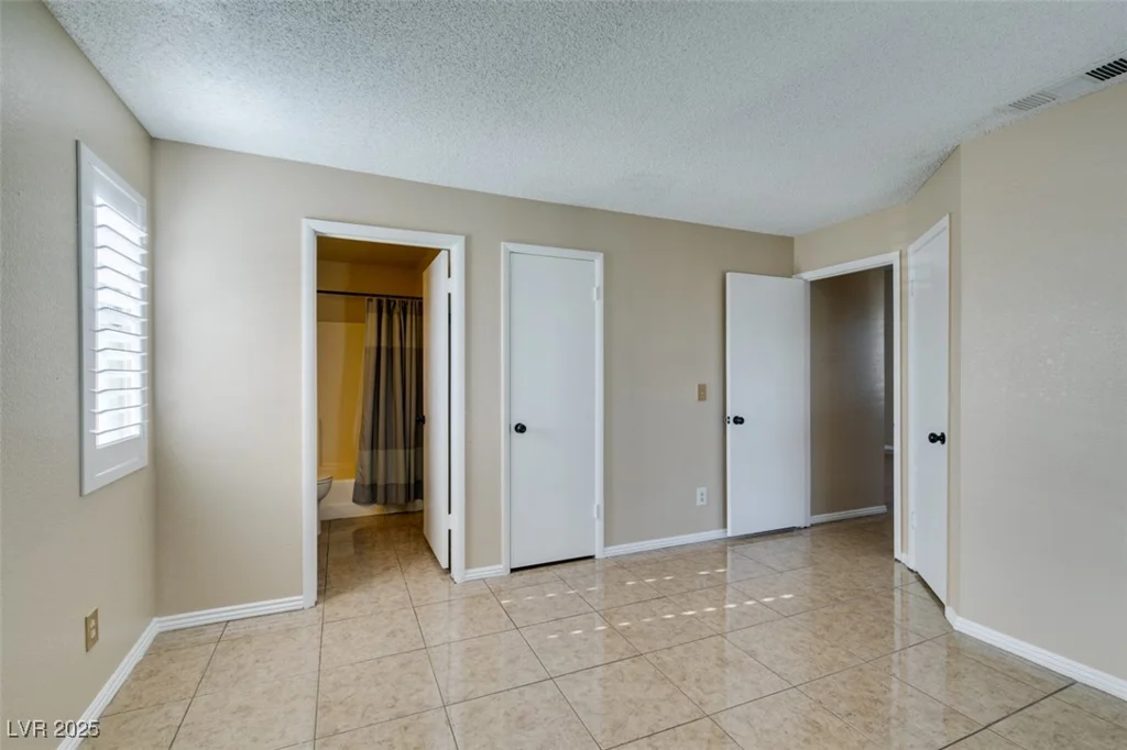 3150 Soft Breezes, Las Vegas, NV 89128