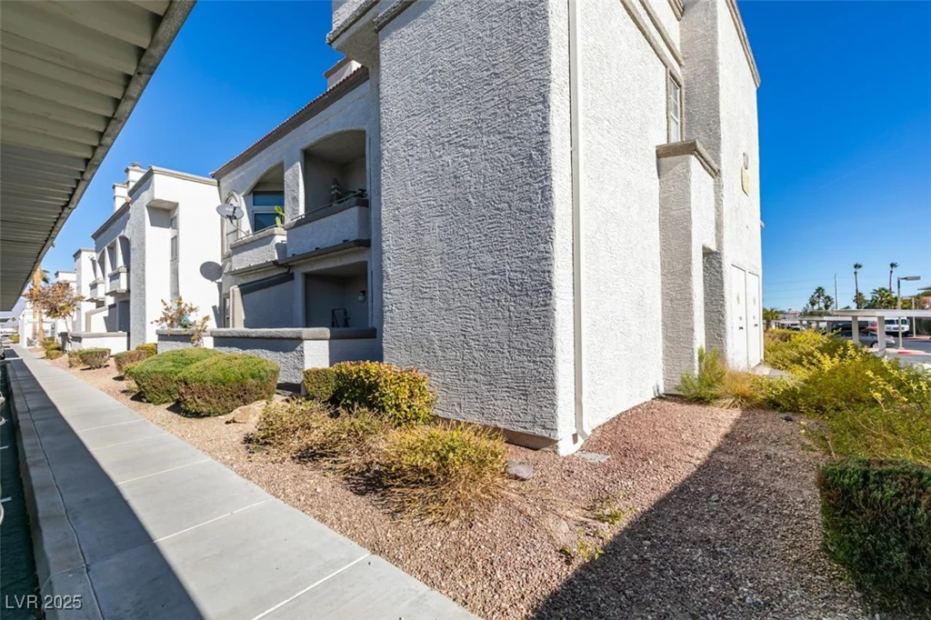 3150 Soft Breezes, Las Vegas, NV 89128