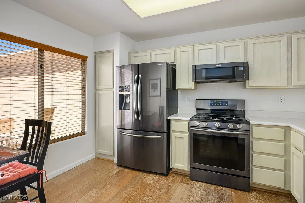 3128 Faiss, Las Vegas, NV 89134