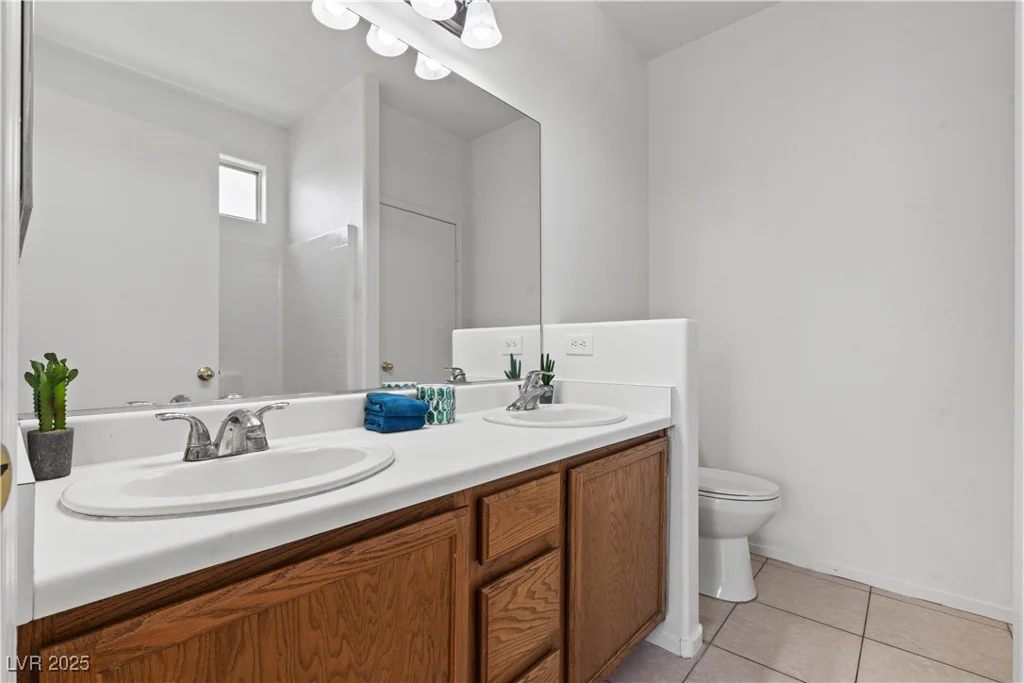 2633 Chin Cactus, Las Vegas, NV 89106