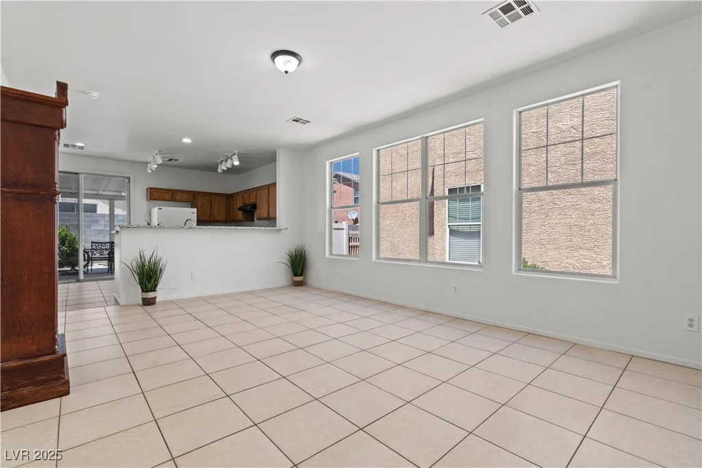 2633 Chin Cactus, Las Vegas, NV 89106