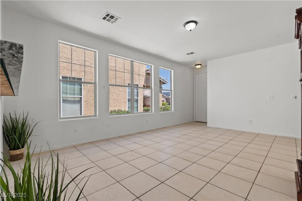 2633 Chin Cactus, Las Vegas, NV 89106
