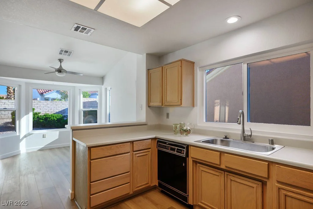8901 Kingsmill, Las Vegas, NV 89134