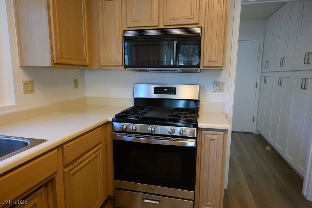 8901 Kingsmill, Las Vegas, NV 89134