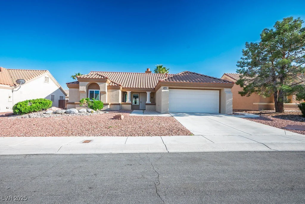 8901 Kingsmill, Las Vegas, NV 89134