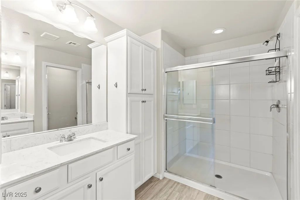 160 Lomita Heights, Las Vegas, NV 89138