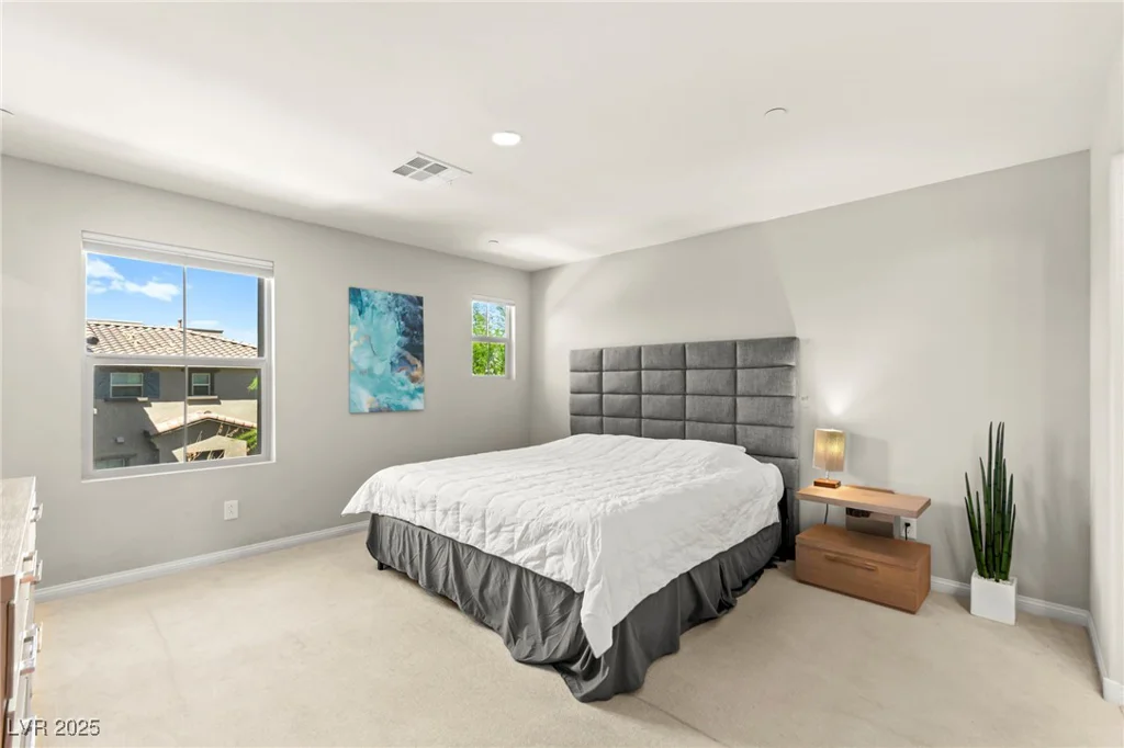 160 Lomita Heights, Las Vegas, NV 89138