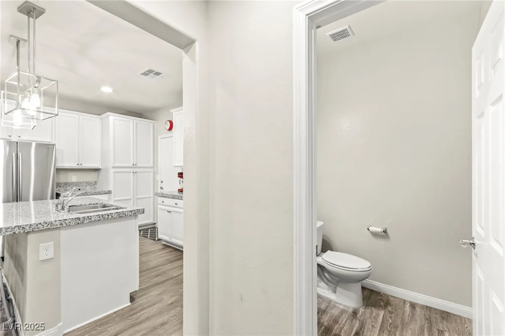 160 Lomita Heights, Las Vegas, NV 89138