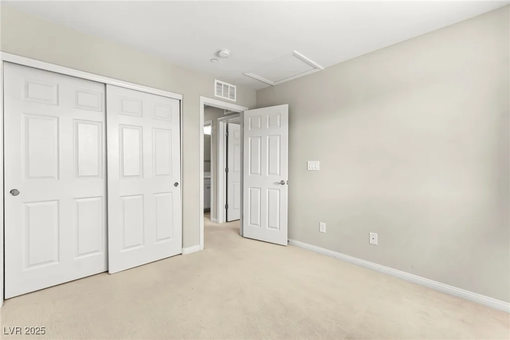 160 Lomita Heights, Las Vegas, NV 89138