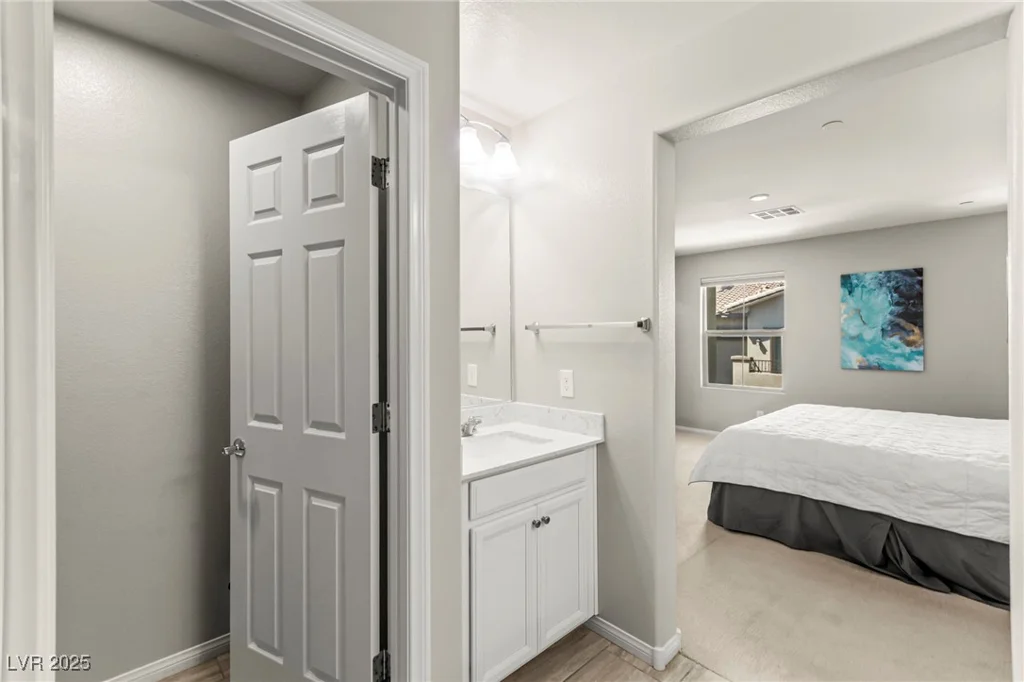 160 Lomita Heights, Las Vegas, NV 89138