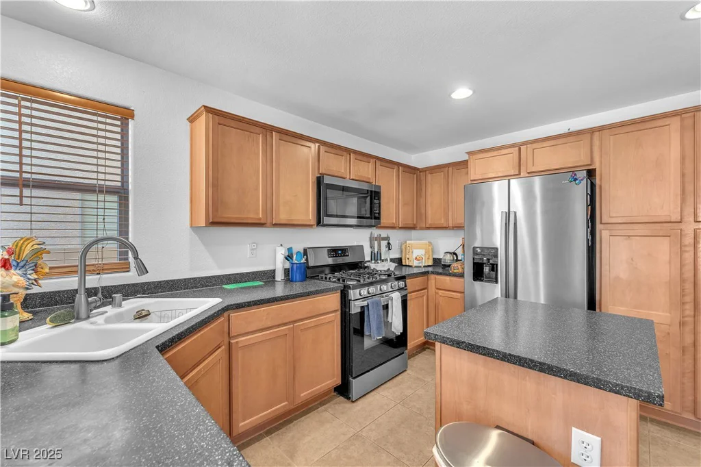 756 Arden Valley, Henderson, NV 89011
