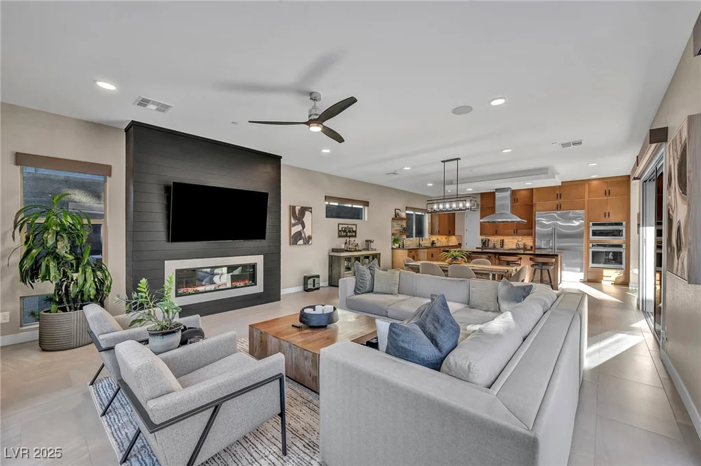 819 Bolide, Las Vegas, NV 89138