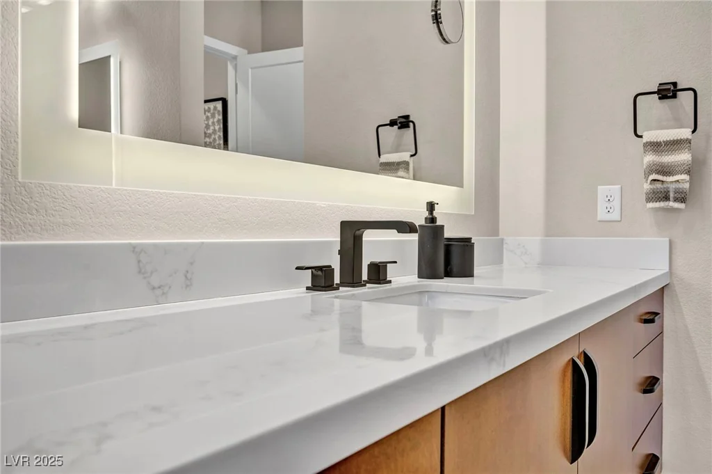 819 Bolide, Las Vegas, NV 89138