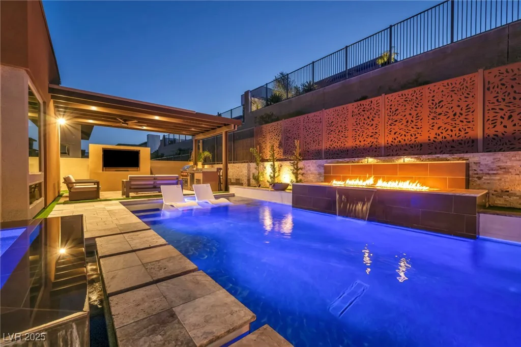 819 Bolide, Las Vegas, NV 89138
