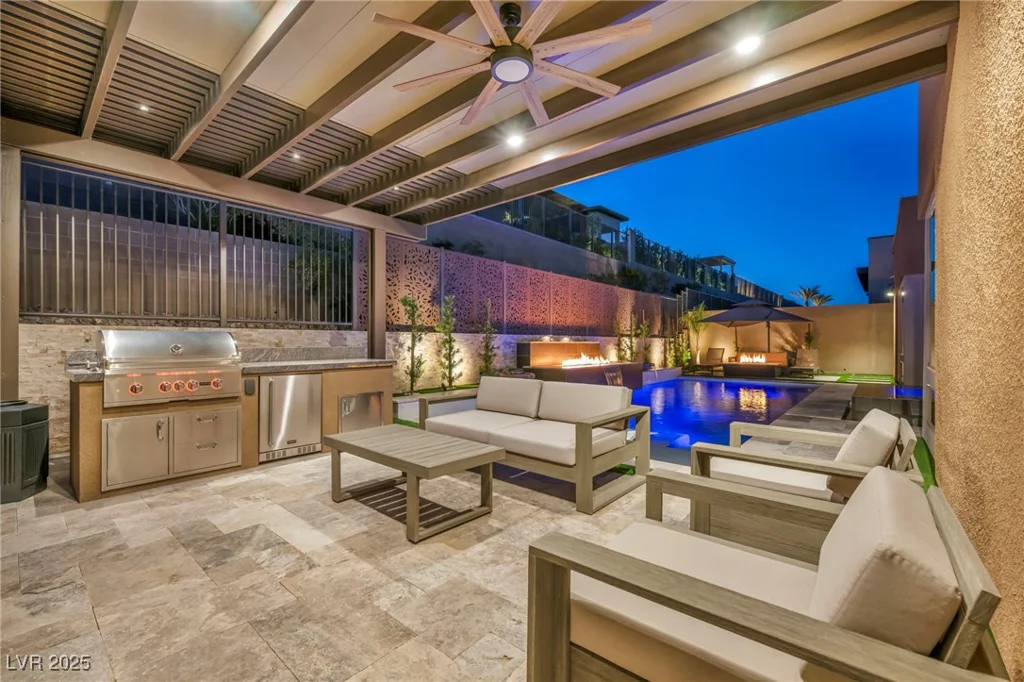 819 Bolide, Las Vegas, NV 89138