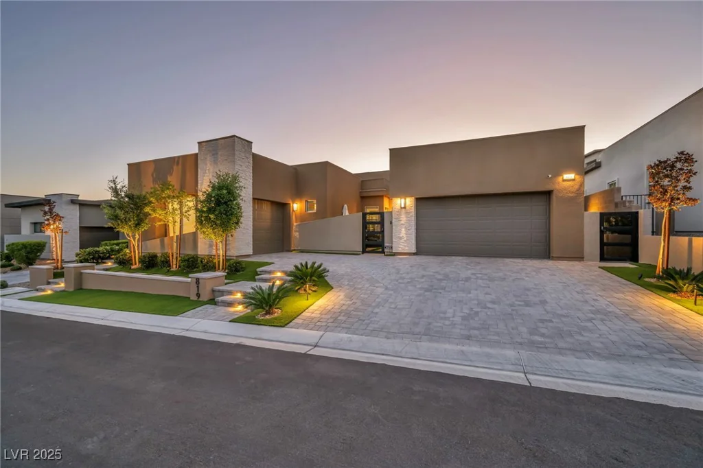 819 Bolide, Las Vegas, NV 89138