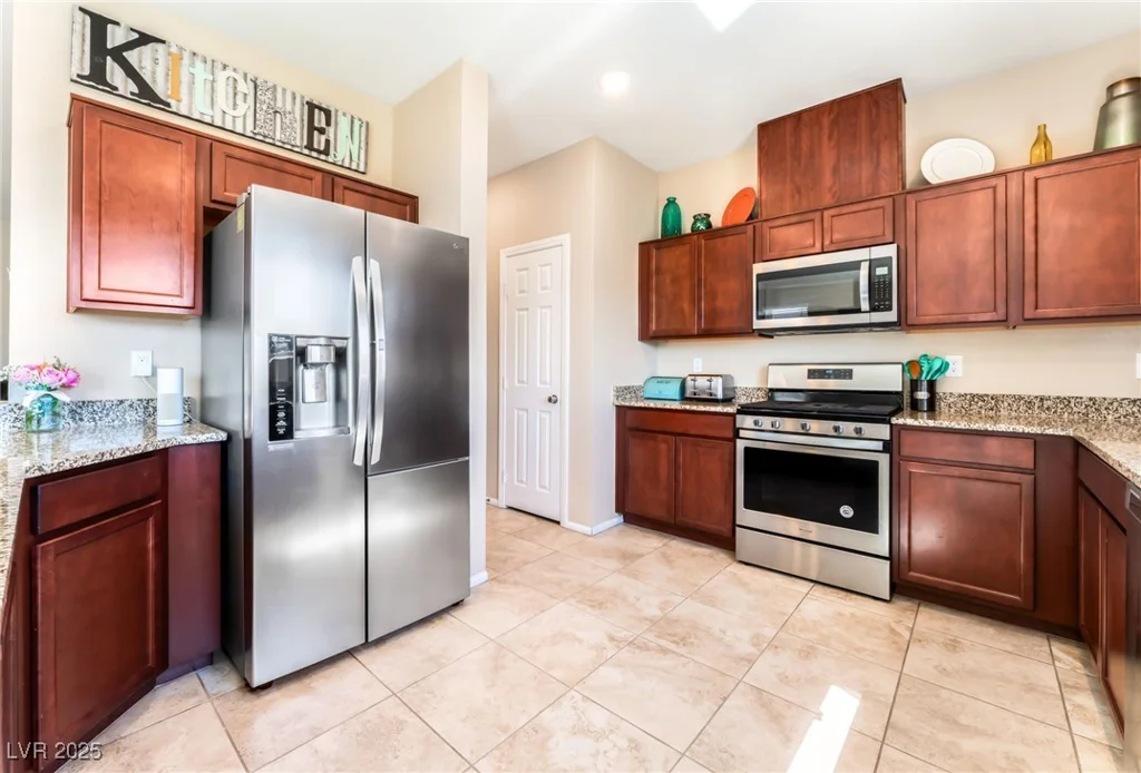 6650 Drusilla, North Las Vegas, NV 89084