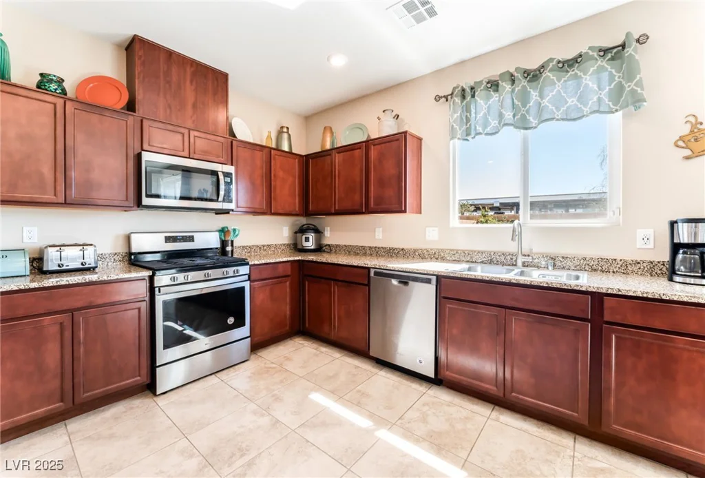 6650 Drusilla, North Las Vegas, NV 89084