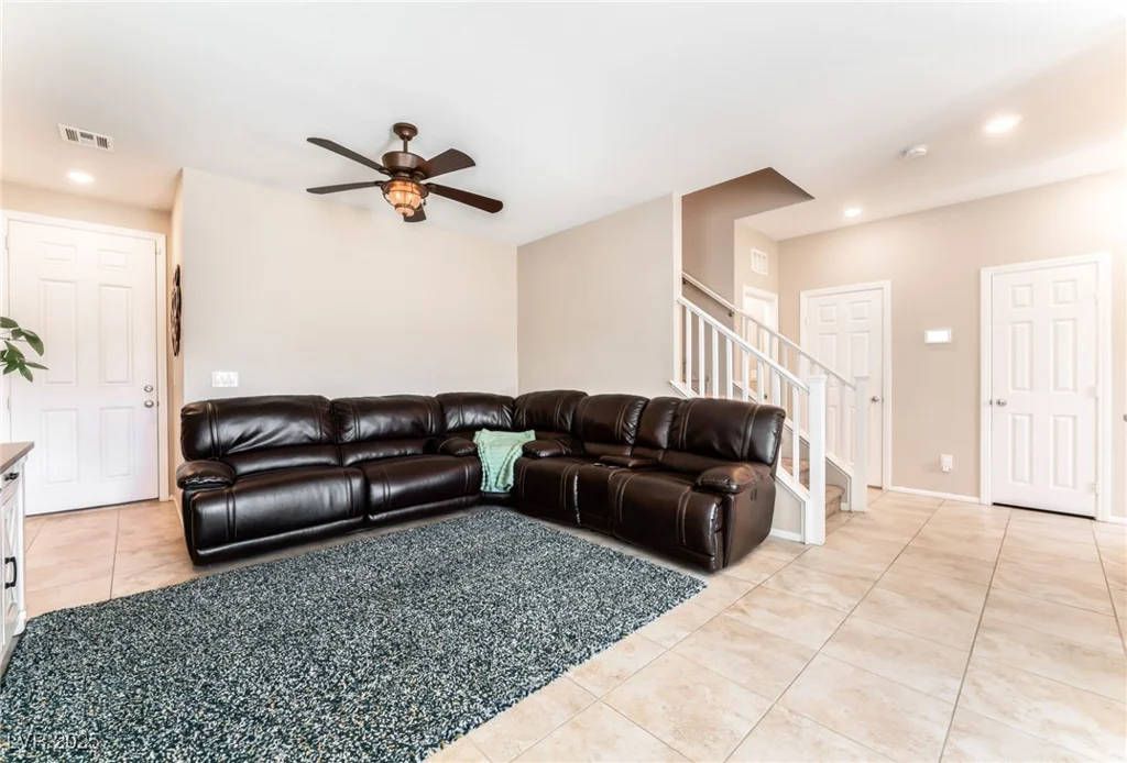 6650 Drusilla, North Las Vegas, NV 89084