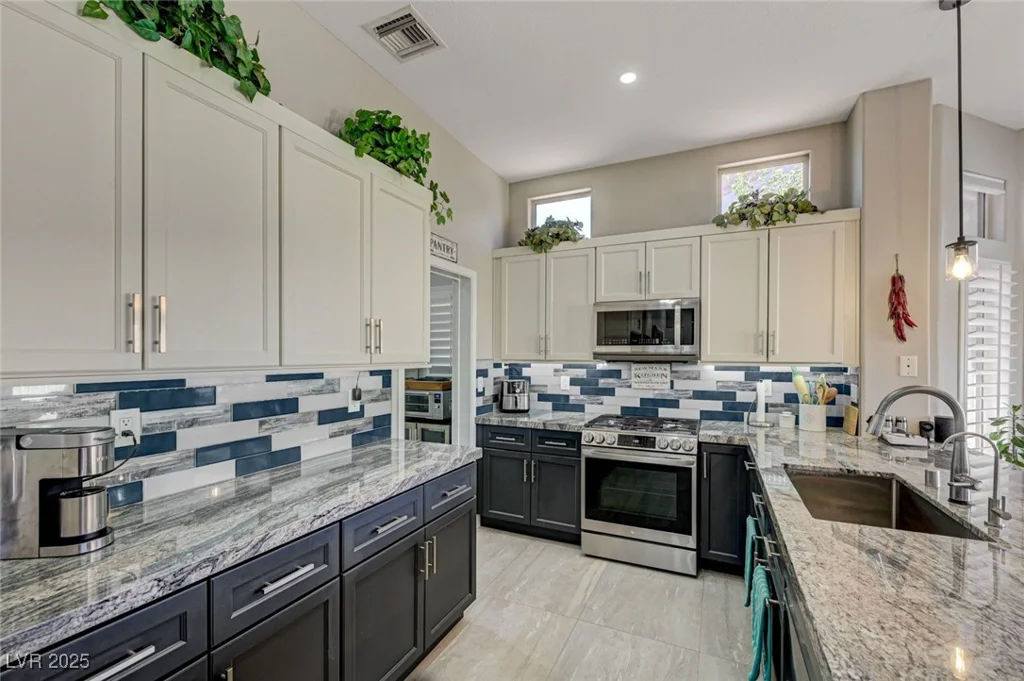 2625 Youngdale, Las Vegas, NV 89134