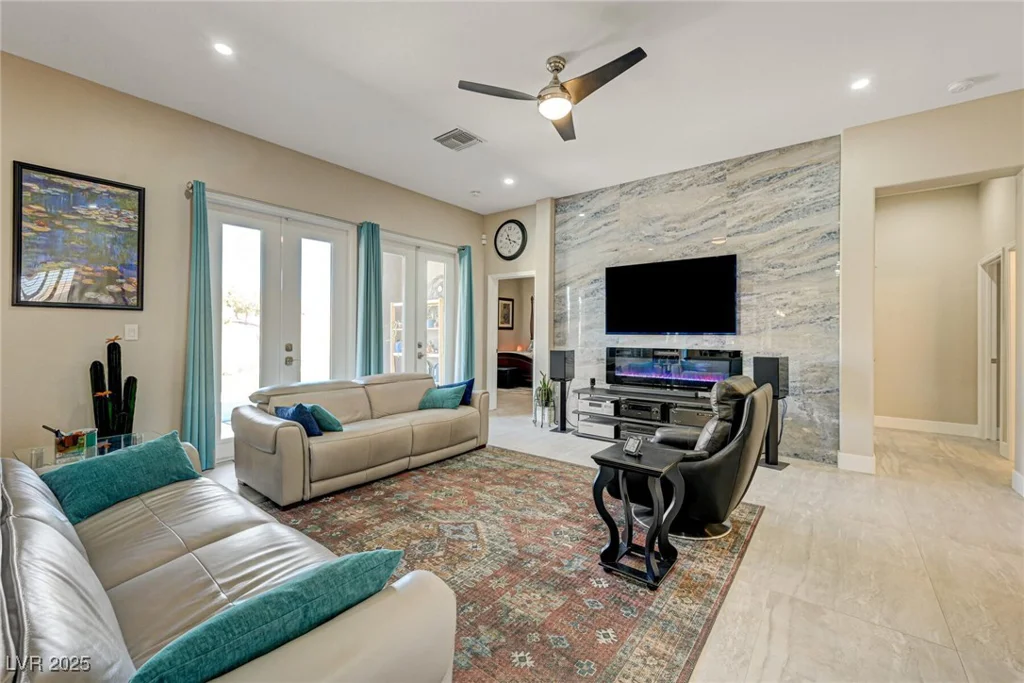 2625 Youngdale, Las Vegas, NV 89134