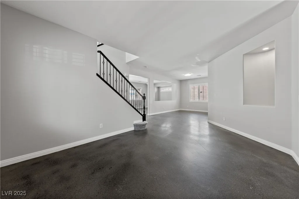 8029 Chablis Bay, Las Vegas, NV 89131
