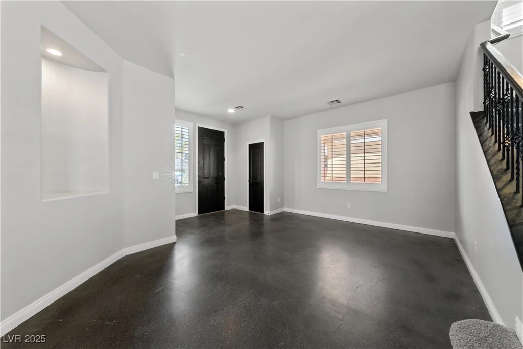 8029 Chablis Bay, Las Vegas, NV 89131