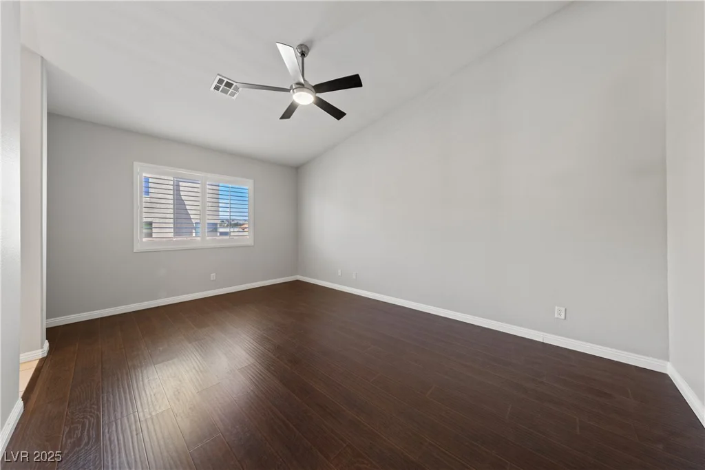 8029 Chablis Bay, Las Vegas, NV 89131