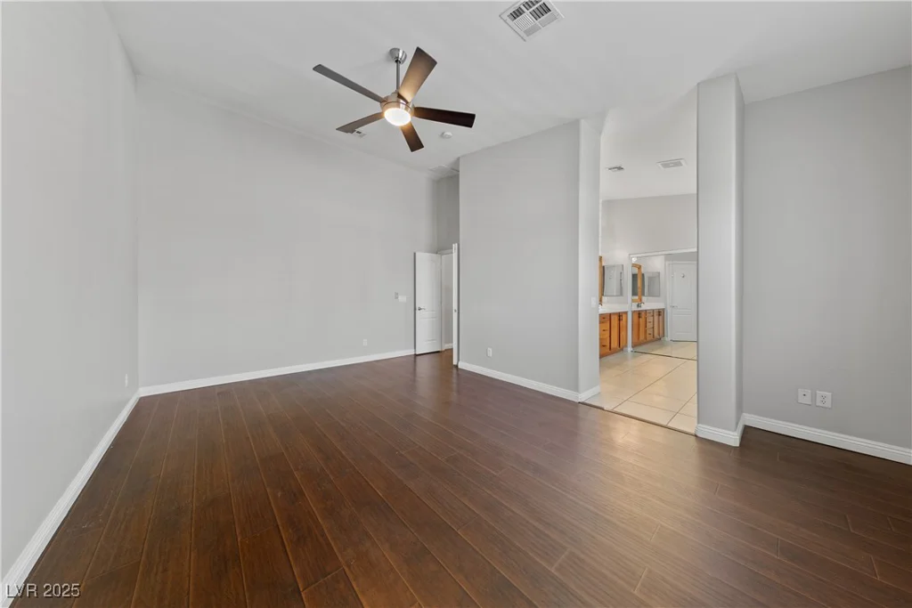8029 Chablis Bay, Las Vegas, NV 89131