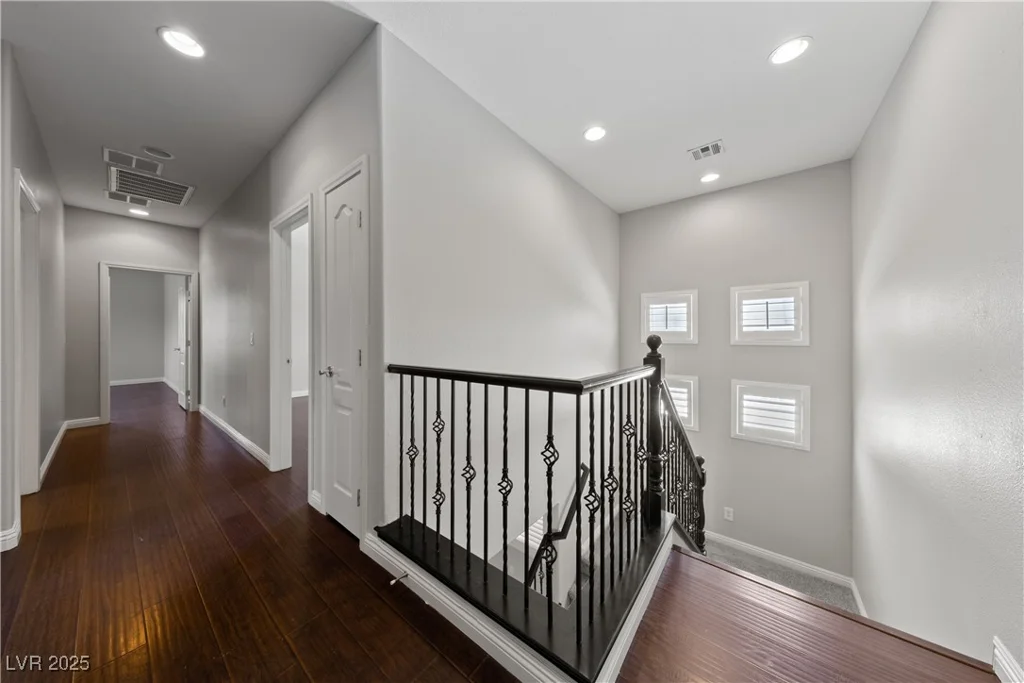 8029 Chablis Bay, Las Vegas, NV 89131