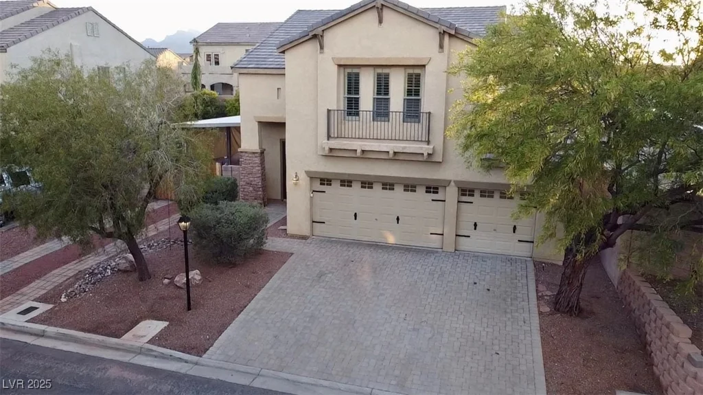 8029 Chablis Bay, Las Vegas, NV 89131