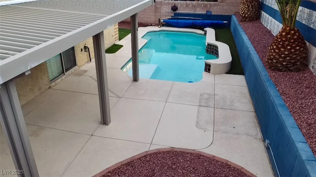 8029 Chablis Bay, Las Vegas, NV 89131