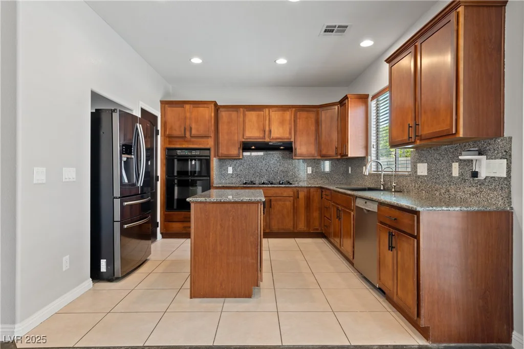 8029 Chablis Bay, Las Vegas, NV 89131