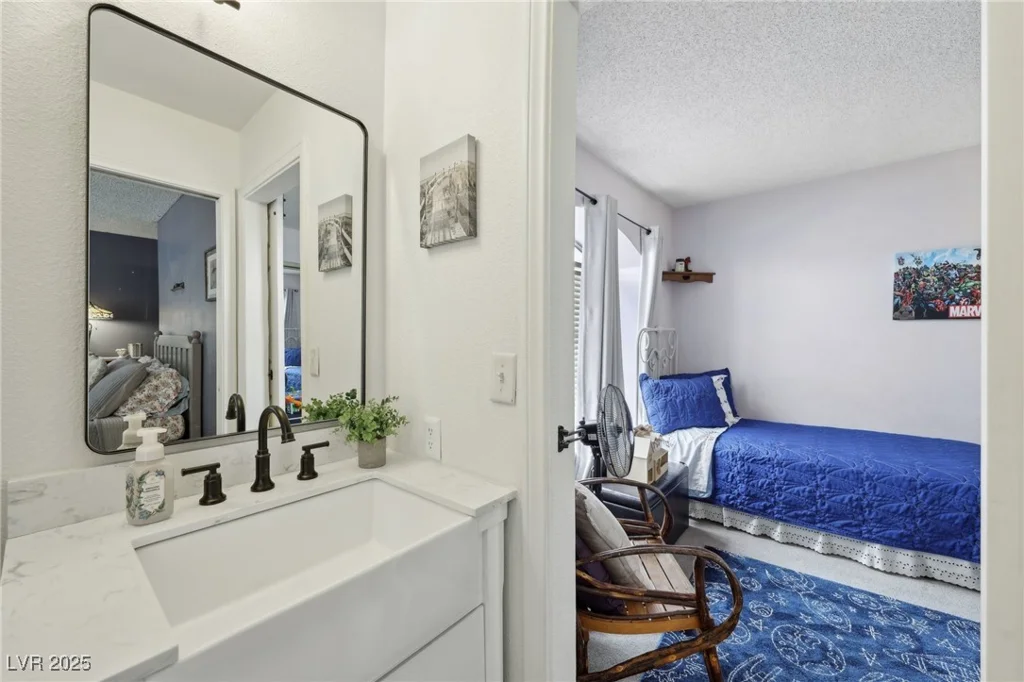 2809 Du Barry Manor, Las Vegas, NV 89108