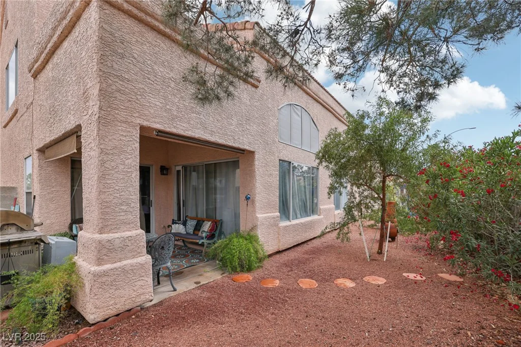 2809 Du Barry Manor, Las Vegas, NV 89108
