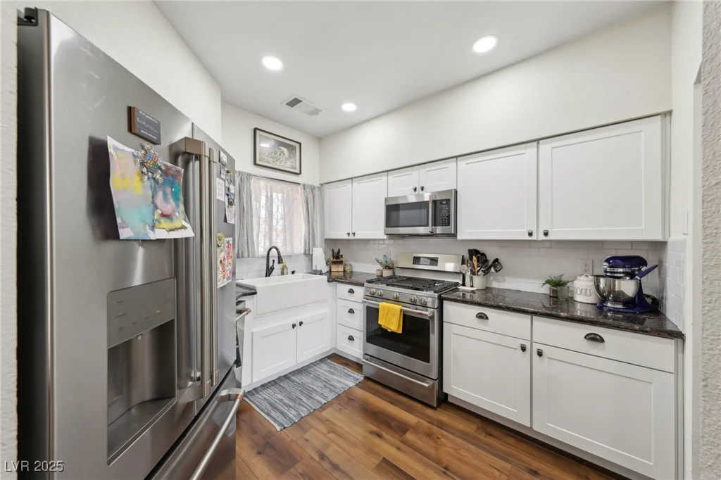2809 Du Barry Manor, Las Vegas, NV 89108