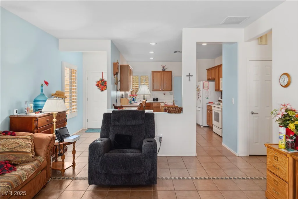 7934 Kiskadee, North Las Vegas, NV 89084