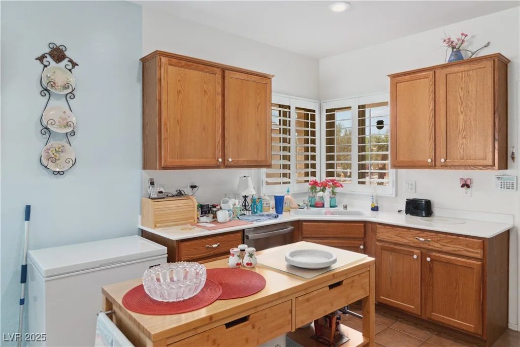 7934 Kiskadee, North Las Vegas, NV 89084