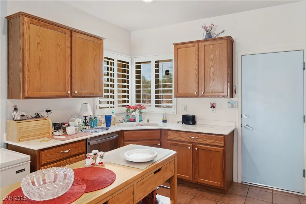 7934 Kiskadee, North Las Vegas, NV 89084