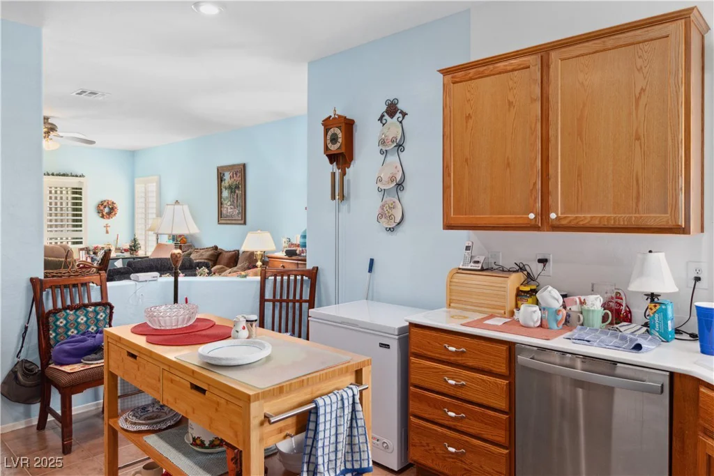 7934 Kiskadee, North Las Vegas, NV 89084