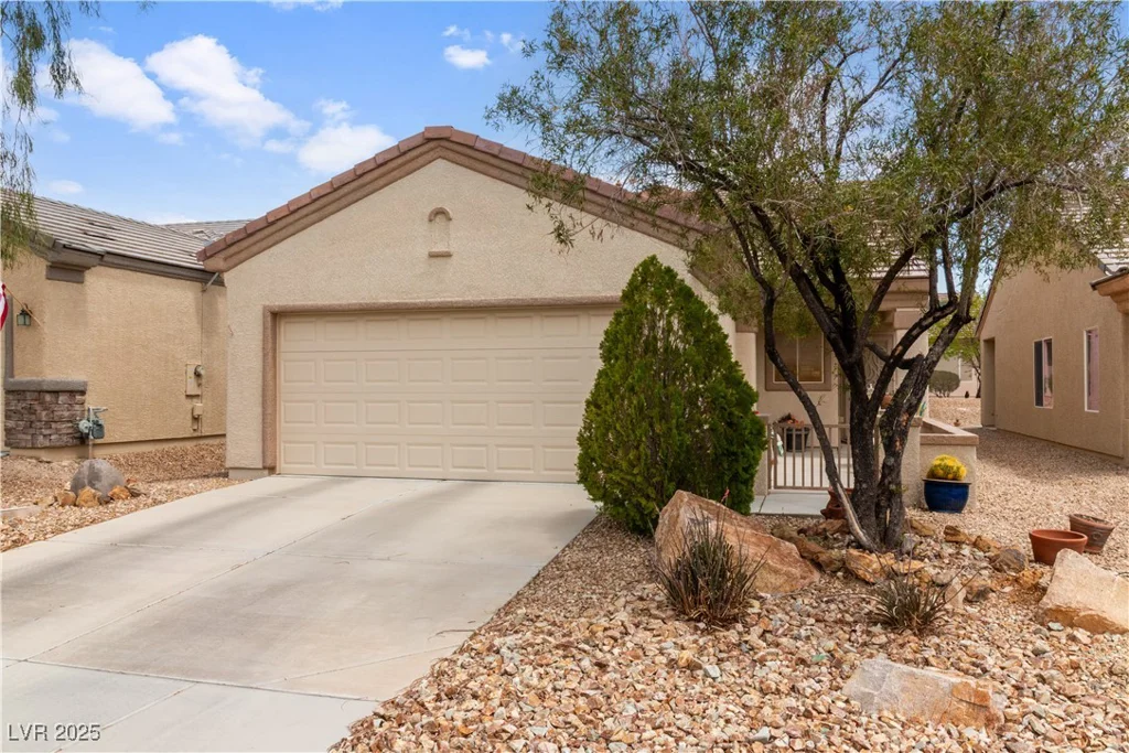 7934 Kiskadee, North Las Vegas, NV 89084