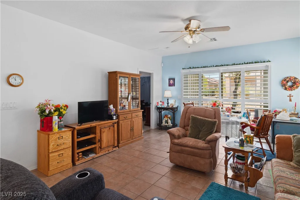 7934 Kiskadee, North Las Vegas, NV 89084