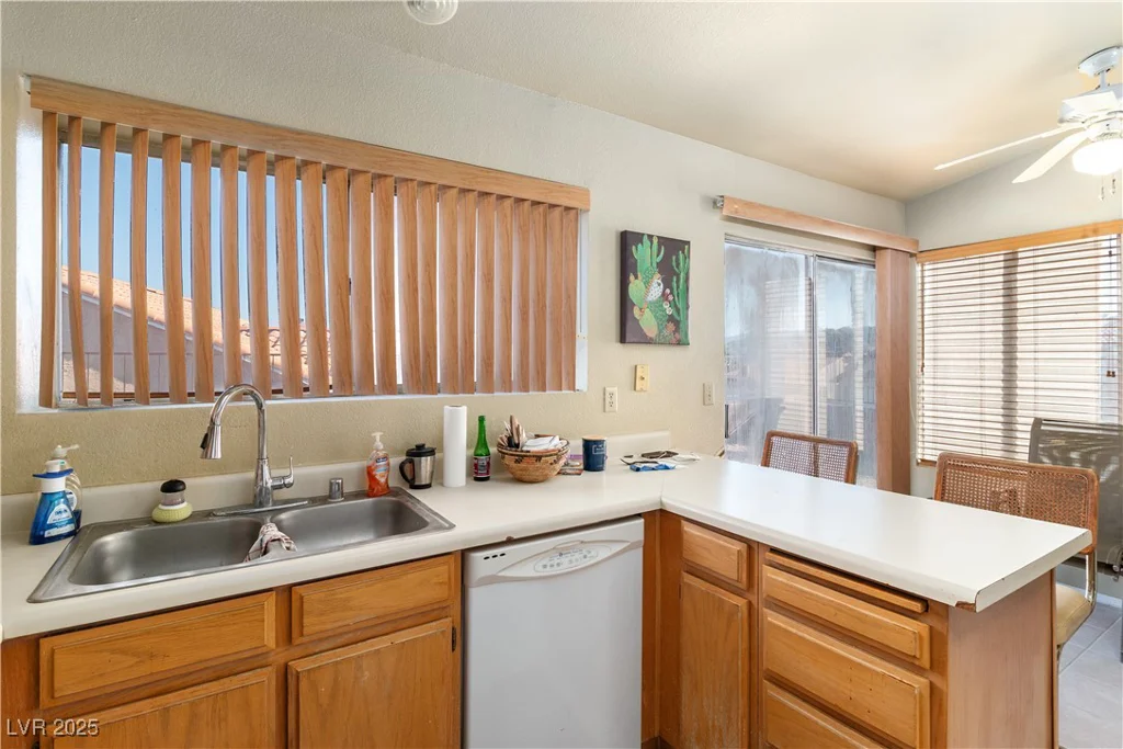 2285 Carved Canyon, Laughlin, NV 89029