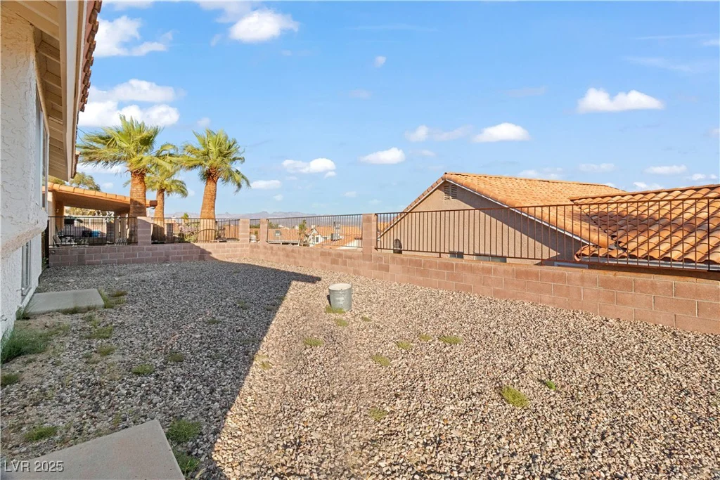 2285 Carved Canyon, Laughlin, NV 89029