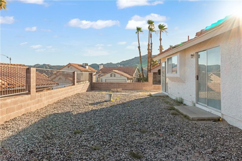 2285 Carved Canyon, Laughlin, NV 89029