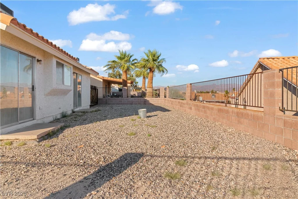 2285 Carved Canyon, Laughlin, NV 89029