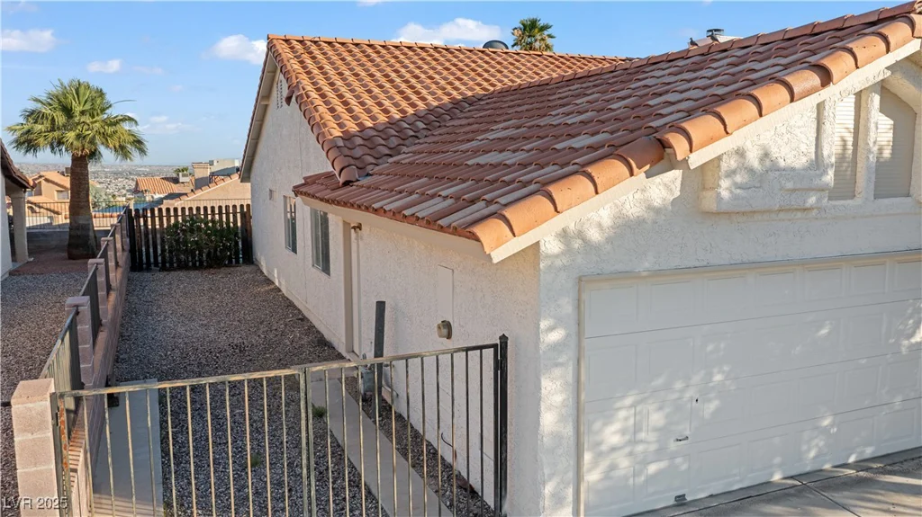 2285 Carved Canyon, Laughlin, NV 89029