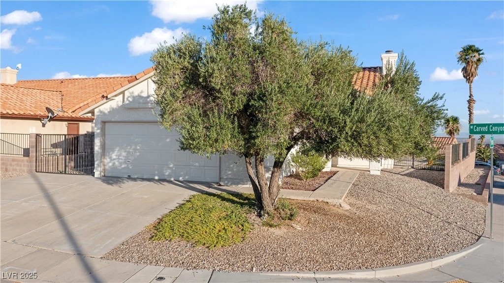 2285 Carved Canyon, Laughlin, NV 89029
